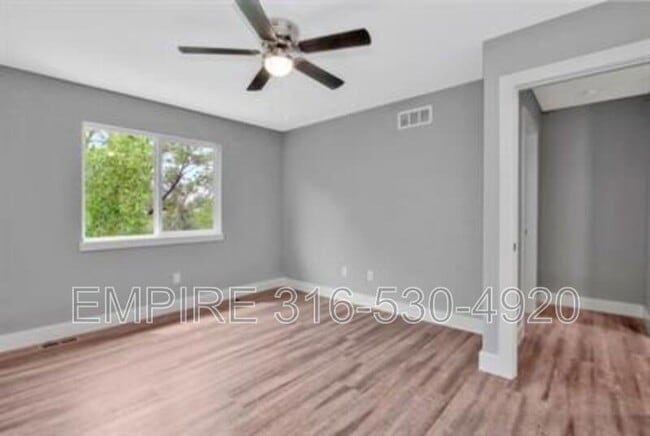 Building Photo - 4775 E 45th St N