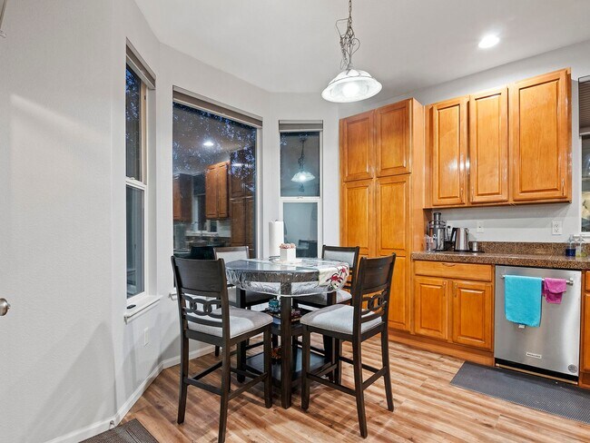 Building Photo - Stunning 4-Bed, 3-Bath House in SE Fort Collins!