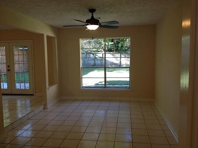 Building Photo - 8414 Triola Ln