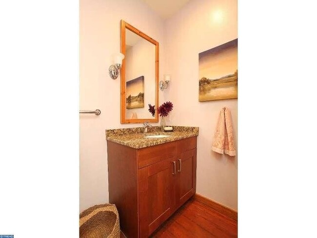 Building Photo - 111 Church St