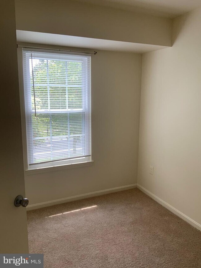 Building Photo - 14905 Cleese Ct