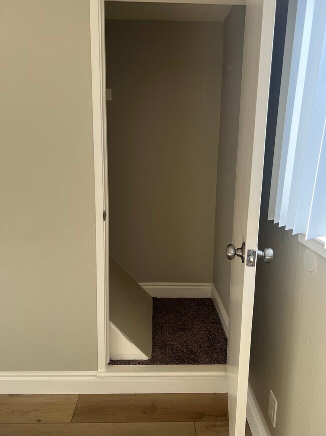 Building Photo - 2125 92nd Ave