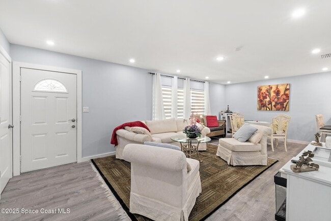 Building Photo - 250 Alabama Ave