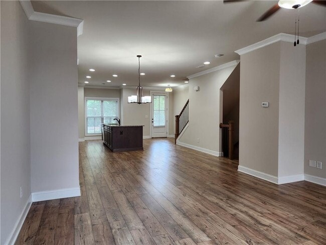 Building Photo - 1323 Faircrest Wy