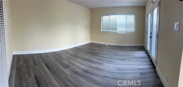 Building Photo - 4059 W 142nd St