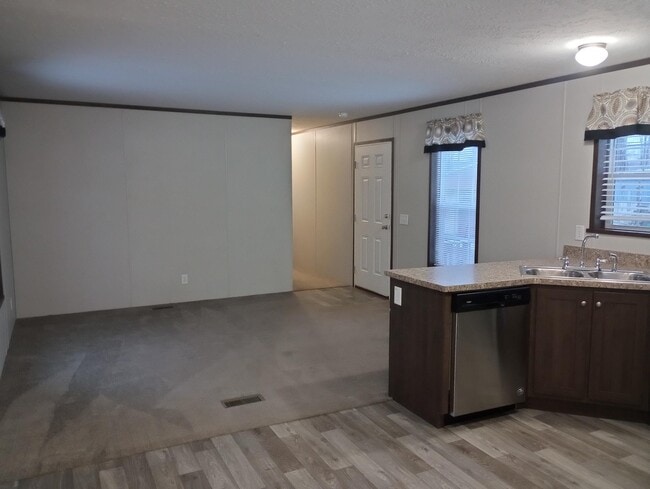 Building Photo - 2701 Huizenga St
