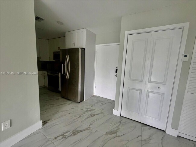 Building Photo - 488 NE 18th Ave