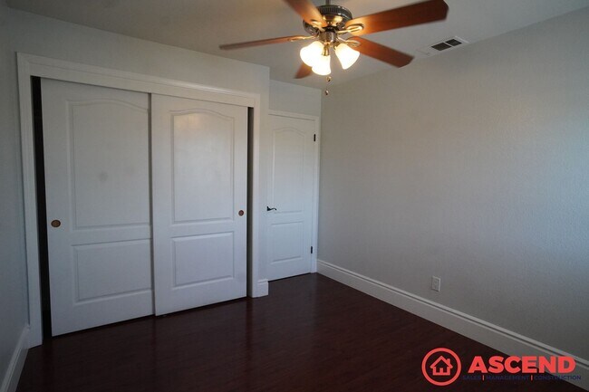 Building Photo - 11500 Jimrik Ave