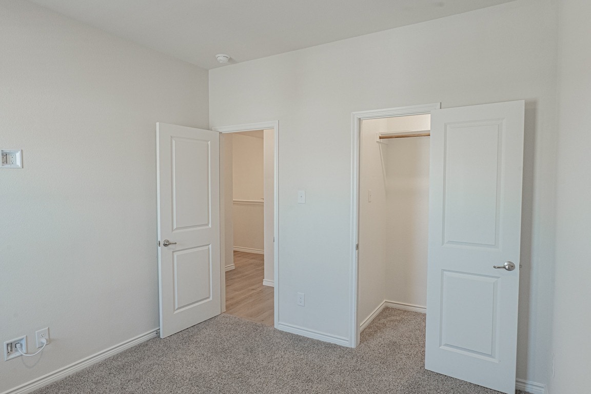 Building Photo - 2020 Saddle Wy