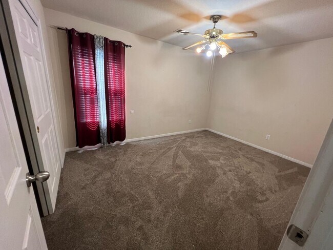 Building Photo - 3207 Zephyr Glen Way