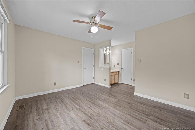 Building Photo - 6309 Cicada St