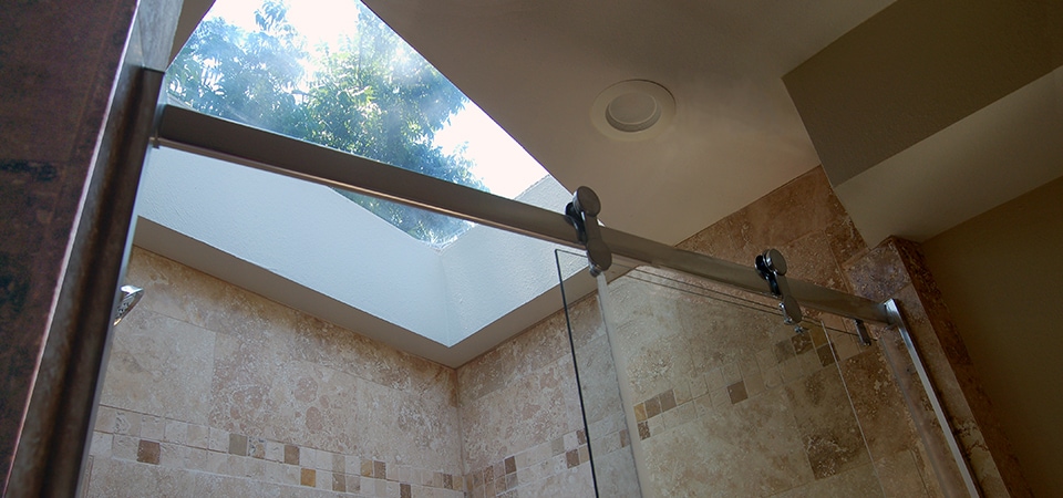 There's nothing like taking a shower with natural light streaming in! - 8710 Park Ln
