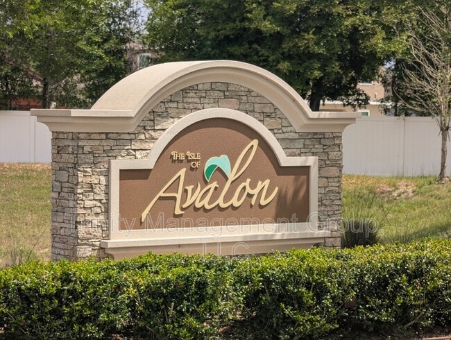 Building Photo - 367 Argyll Dr