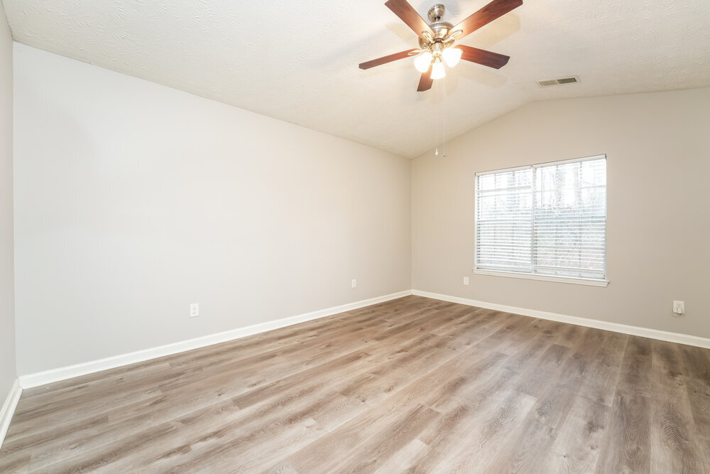 Building Photo - 6520 Eastbriar Dr