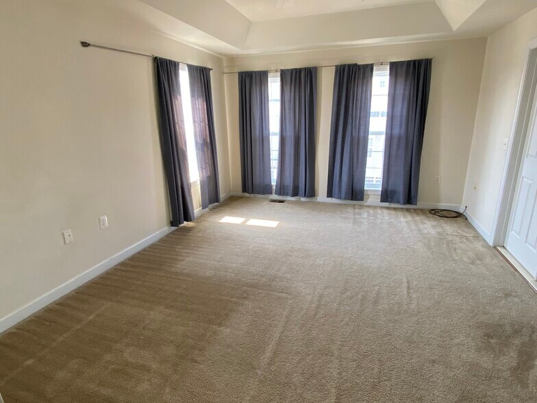 Building Photo - 13612 Venturi Ln