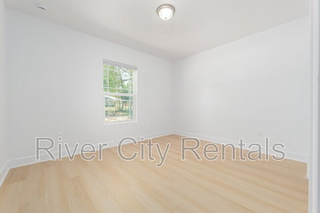 Building Photo - 7123 Stetson St