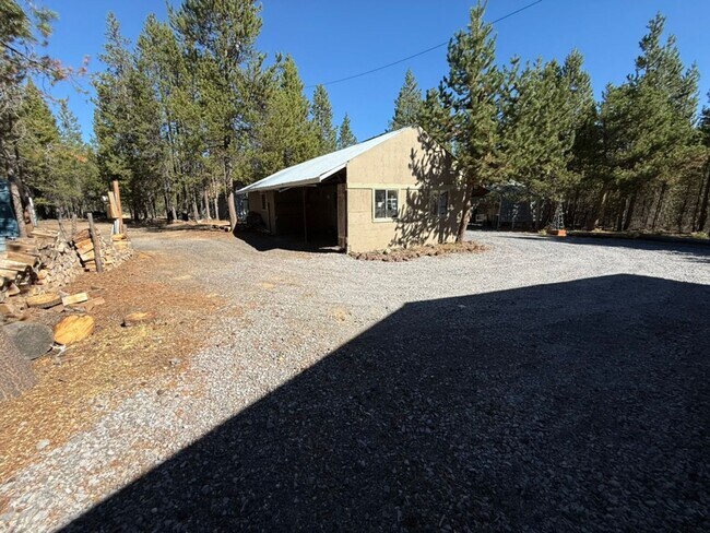 Building Photo - Peaceful 2-Bedroom with Den Home on Over an Acre with Private River Trail 3 Bedrooms | 2 Bathroom...