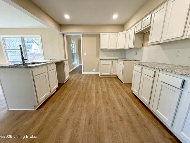 Building Photo - 8201 Huntsman Trail
