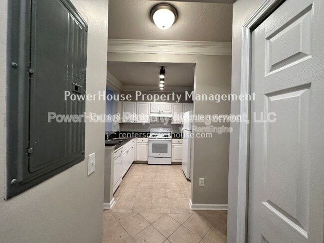 Building Photo - 1850 Cotillion Dr