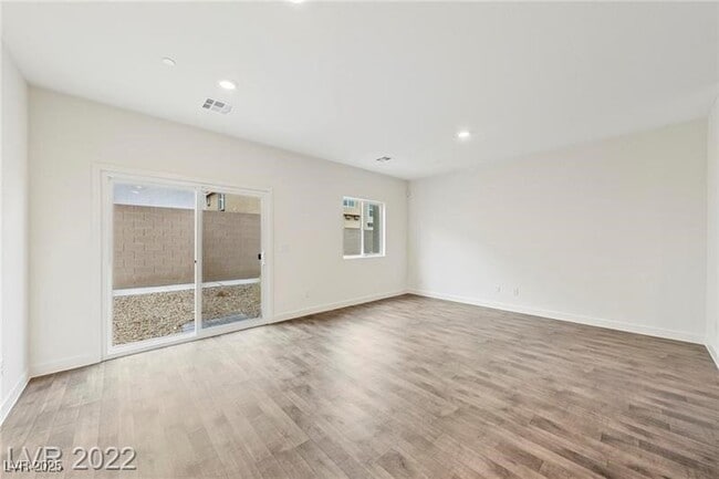 Building Photo - 12747 Epperly St