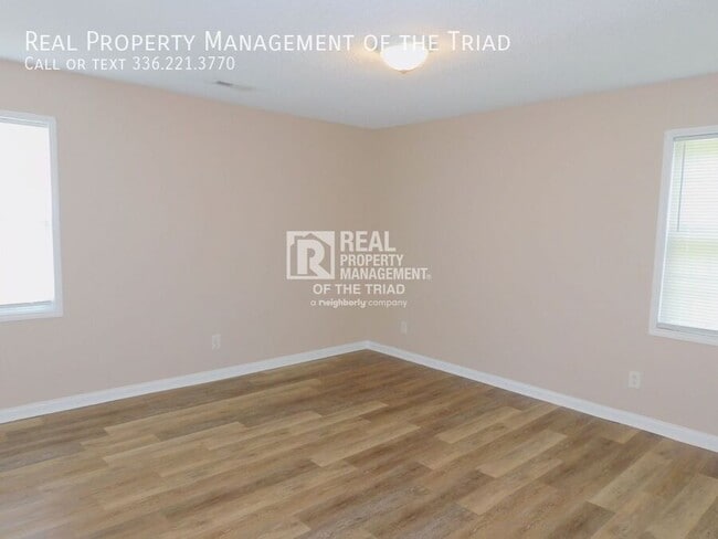 Building Photo - 1301 Nealtown Rd