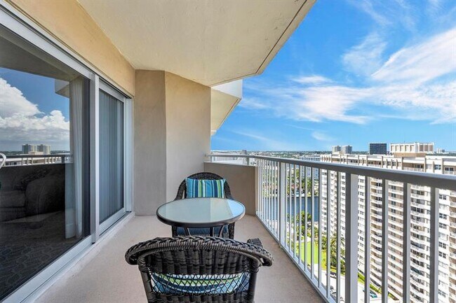 Building Photo - 1985 S Ocean Dr