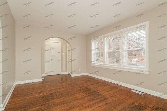 Building Photo - 2434 Hord Ave