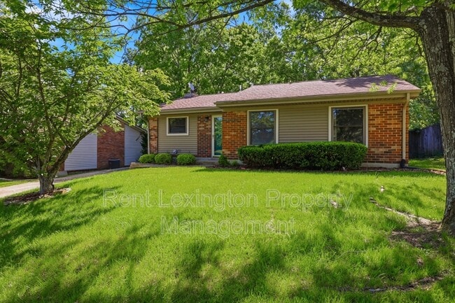 Building Photo - 3352 Featherston Dr