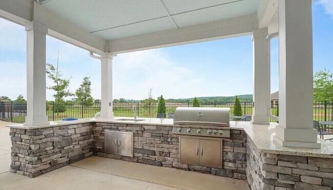 Building Photo - MOVE IN SPECIAL-Beautiful home available for rent