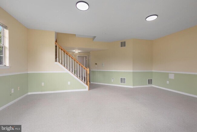 Building Photo - 21639 Kings Crossing Terrace