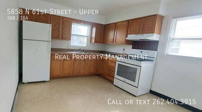 Building Photo - 5858 N 61st St