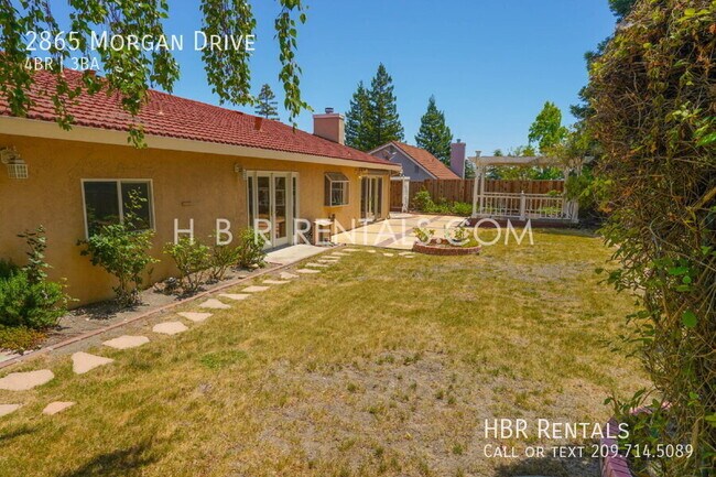 Building Photo - 2865 Morgan Dr