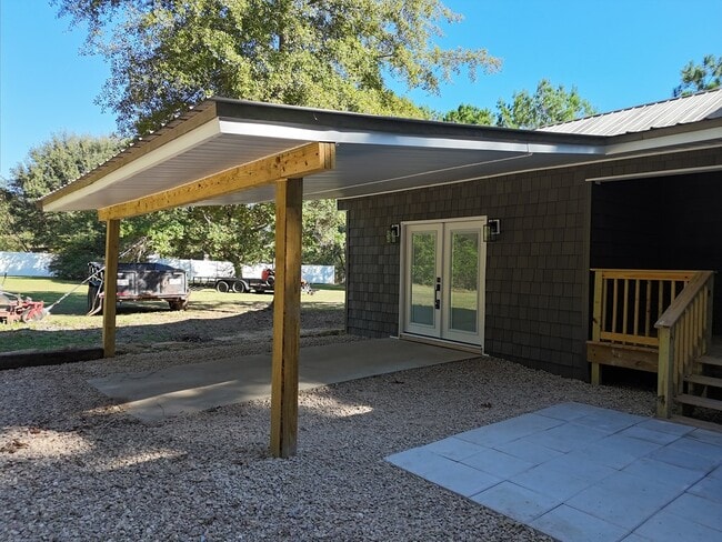 Building Photo - 171 Longwood Dr