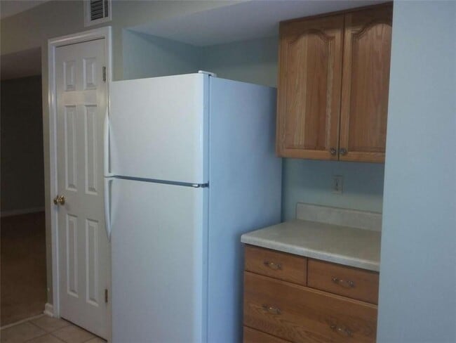 Building Photo - 1514 Oakridge Ct