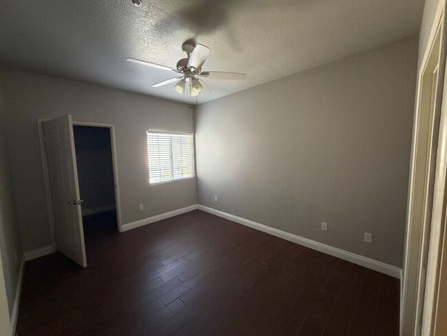 Building Photo - 41410 Juniper St