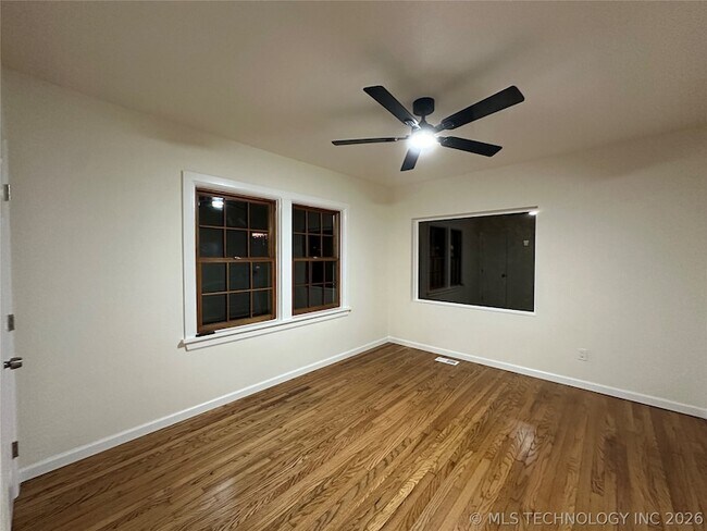 Building Photo - 1235 S Gary Pl