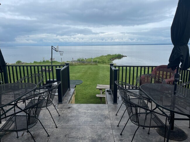 Building Photo - 1207 Black Point Rd