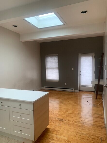 Livingroom area - 38 Williams St
