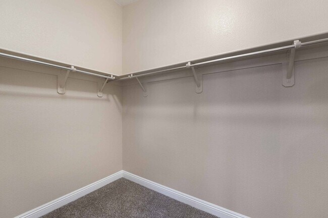 Building Photo - Gorgeous Mountains Edge Pool Home For Rent !