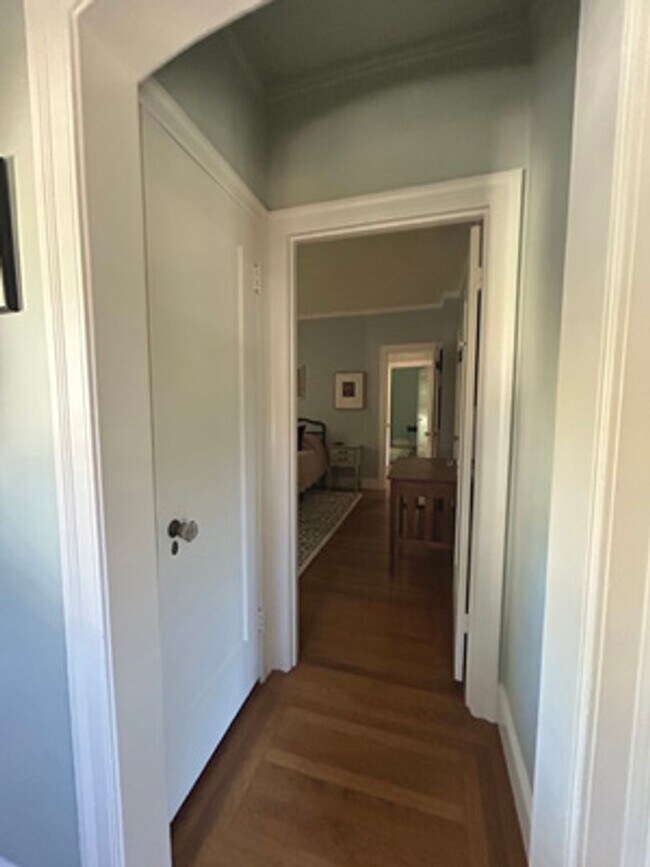 Building Photo - Welcome to this Fully Furnished Crocker Highland Gem!