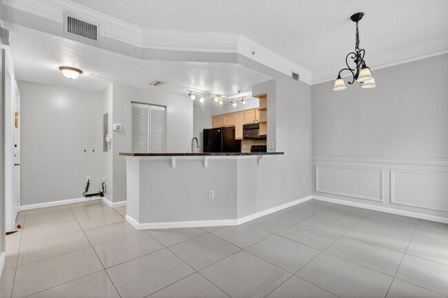 Building Photo - 175 Galicia Way
