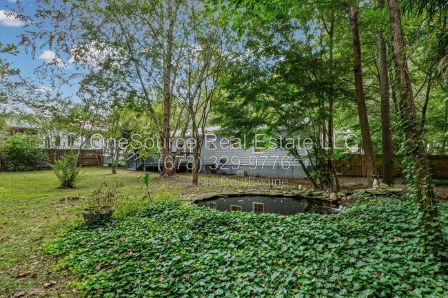 Building Photo - 1013 Shady Ln