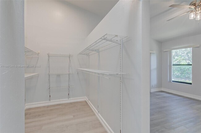 Building Photo - 802 Bannock Terrace