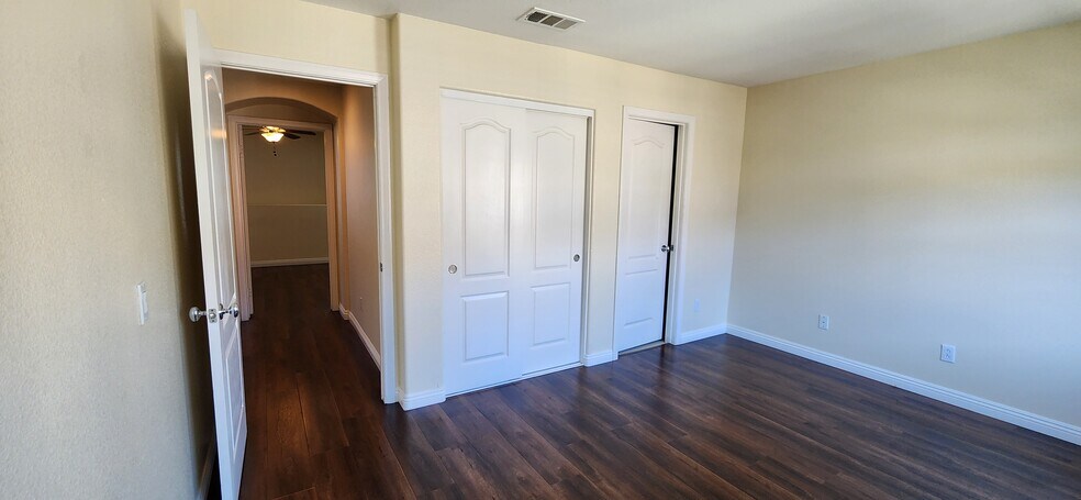 Building Photo - 238 Marquette Ave