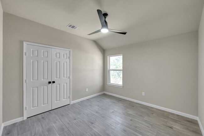 Building Photo - 106 Harbor Ct