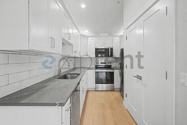 Building Photo - Unit 4329