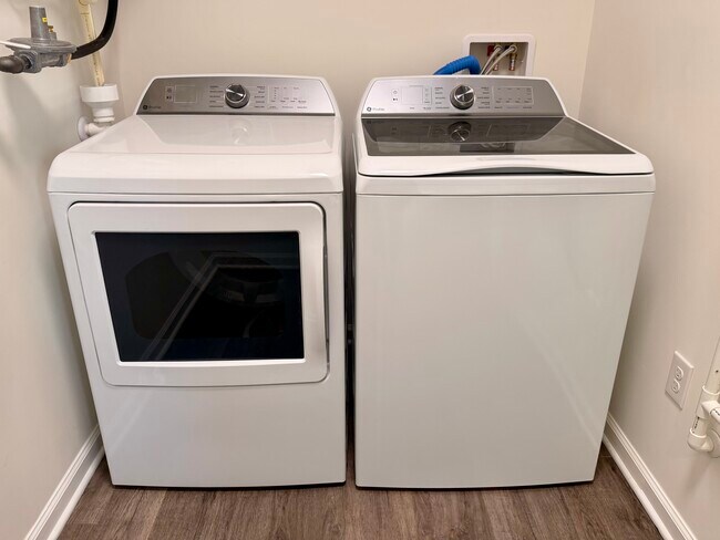 Building Photo - 1145 Savannah Rd