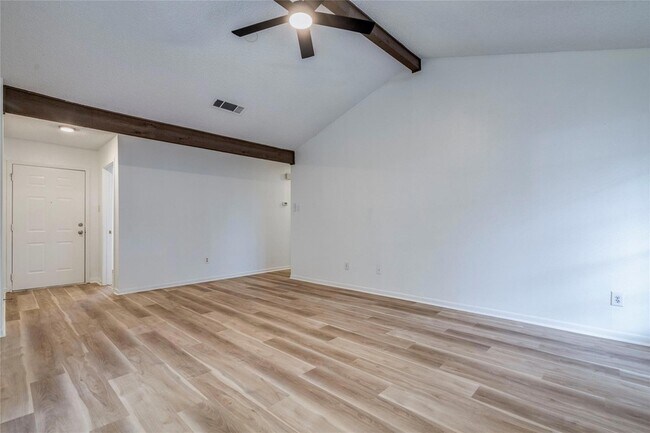 Building Photo - 1306 Glenda Dr