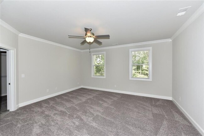 Building Photo - 5240 Cresslyn Rdg