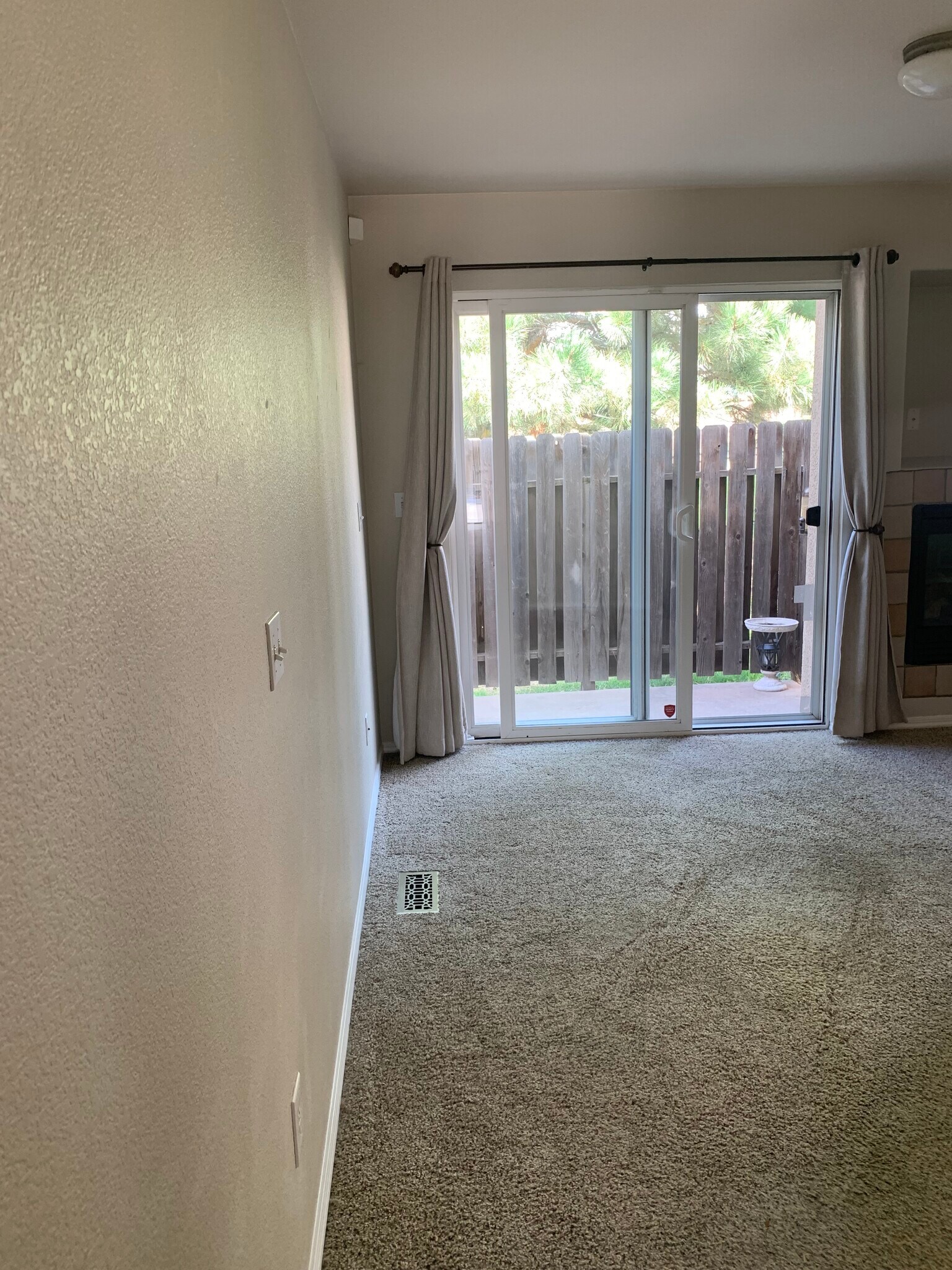 Living area and outside patio - 2232 Golden Gate Grv